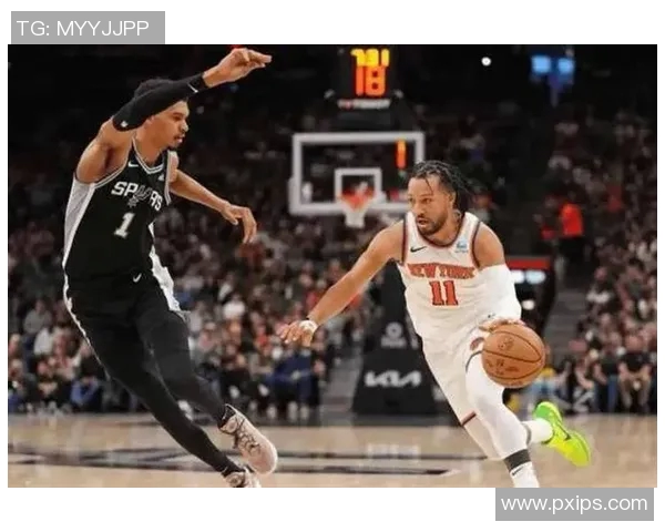 马刺队战术调整取得连胜,强势崛起再现昔日辉煌 马刺队战术调整取得连胜,强势崛起再现昔日辉煌